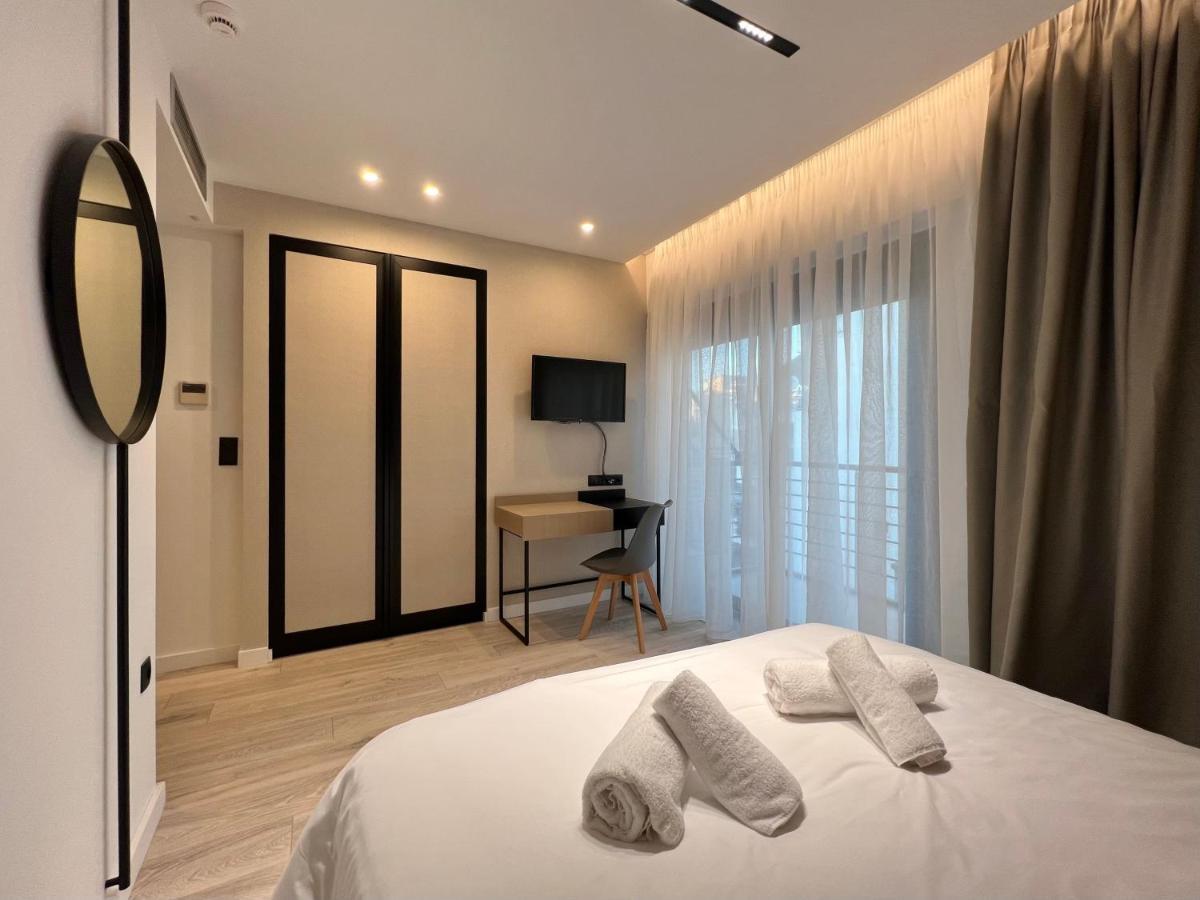 Icon Urban Living Aparthotel Thessaloniki Buitenkant foto