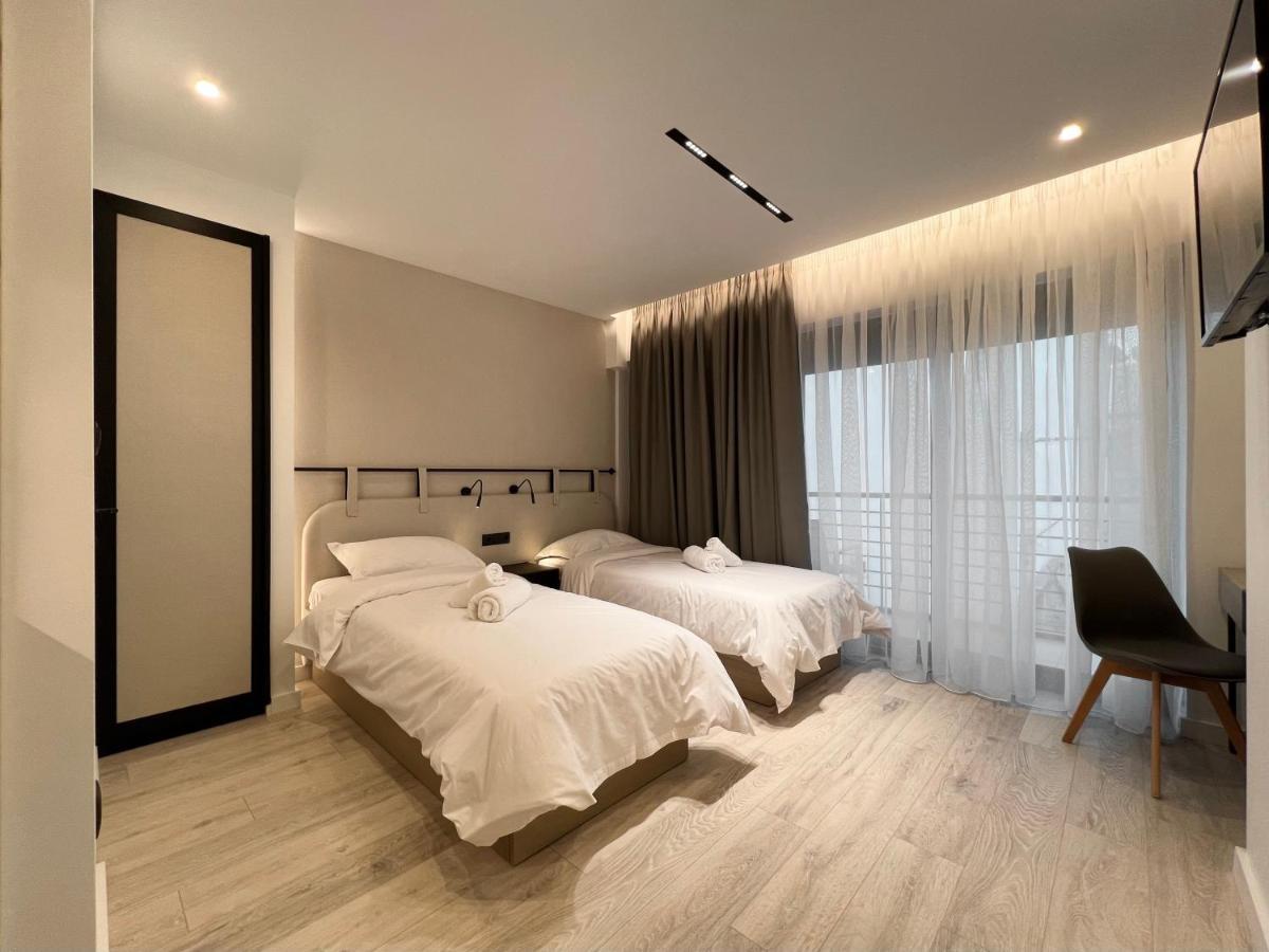 Icon Urban Living Aparthotel Thessaloniki Buitenkant foto