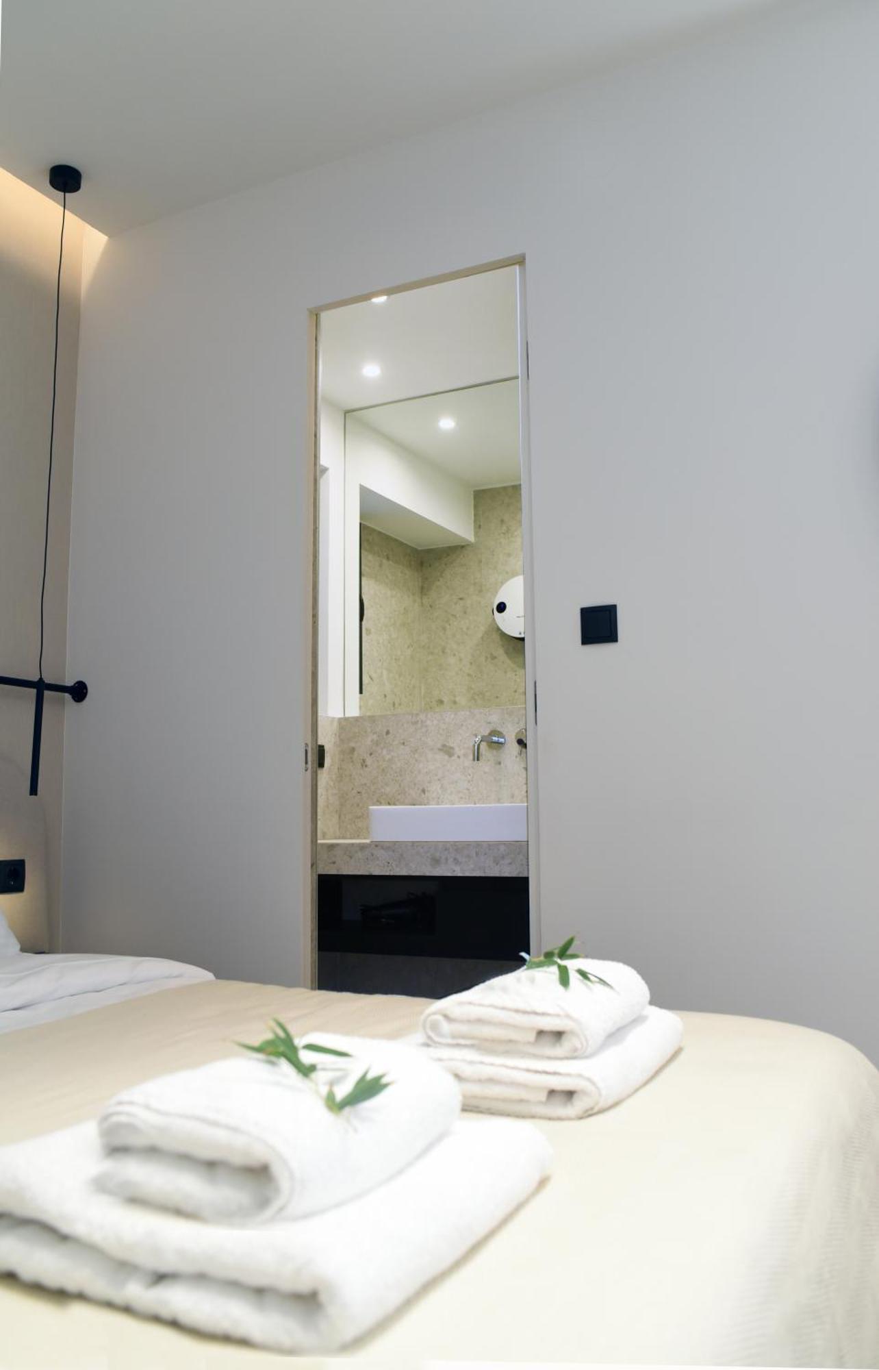 Icon Urban Living Aparthotel Thessaloniki Buitenkant foto